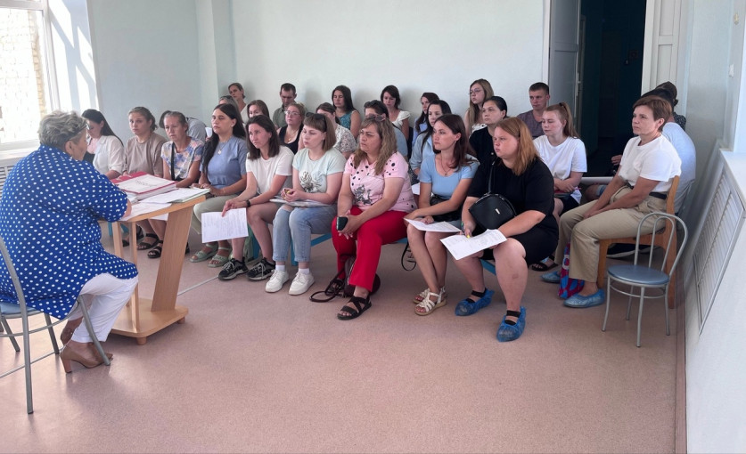 Собрание для родителей вновь прибывших детей Собрание для родителей вновь прибывших детей.